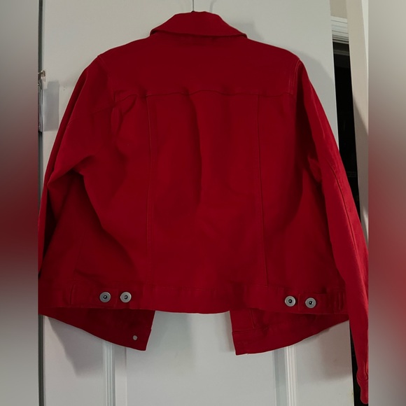 Ruby Red Women's Denim Trucker Jacket by Torrid size 1(1X)(15-16) - Picture 8 of 9